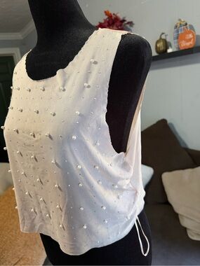 Sincerly Jules White Pearl & Sequin Sleeveless Crop Top